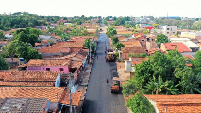  Os 7,5 km de asfalto no Bairro JK têm o investimento de mais de R$ 2,4 milhões com todo o recurso oriundo do Município. Foto: Marcos Sandes/Ascom
