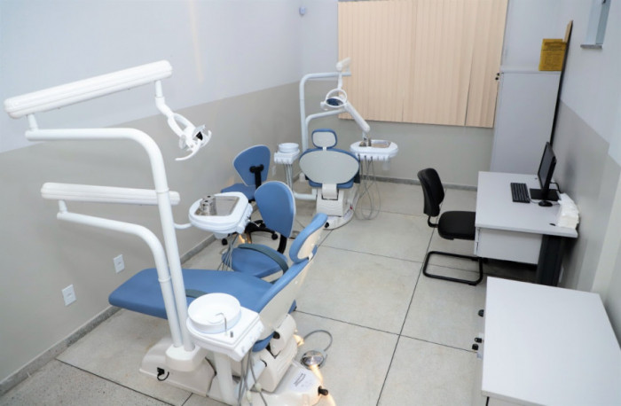 Um dos novos investimentos na UBS foi a aquisição de uma nova cadeira para atendimentos em odontologia em uma ala própria. Foto: Marcos Sandes/Ascom