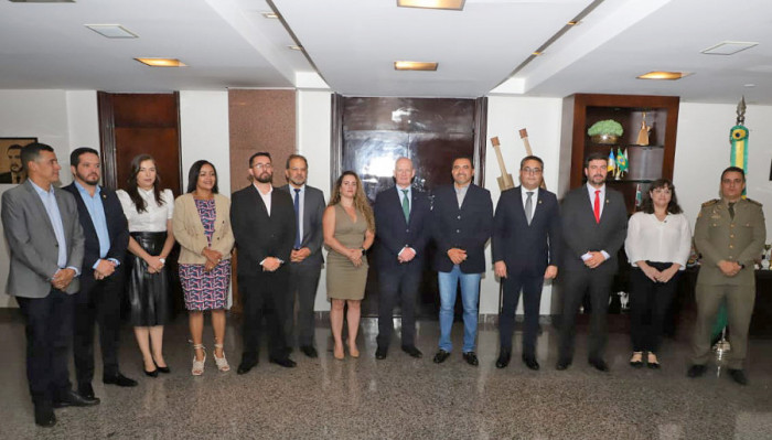 Governador Wanderlei e Secretários recebem embaixador e comitiva da Irlanda.