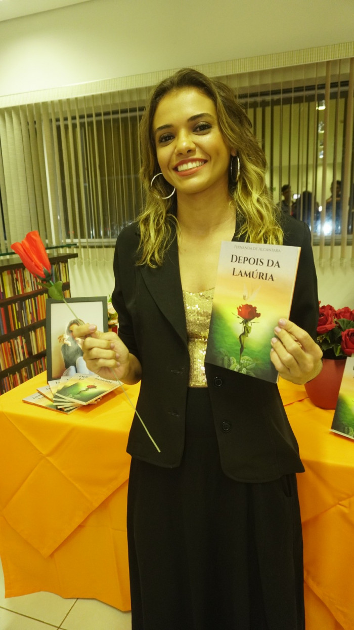 Jornalista e escritora Fernanda Alcântara