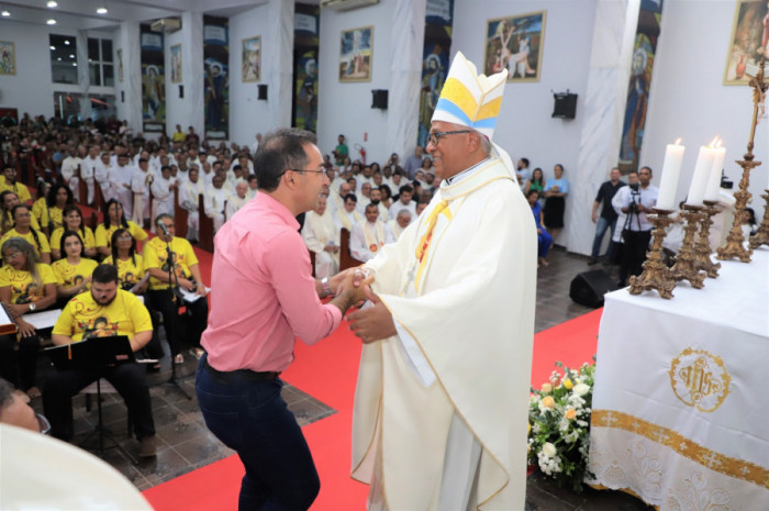 Na tarde do último sábado, 15, ainda foi realizada a missa solene de Instalação Canônica da Diocese de Araguaína 