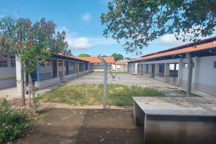 Nova sede da Escola Estadual Getúlio Vargas teve a construção iniciada há 10 anos e parou na fase final. Foto: MPTO