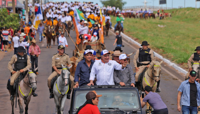 Laurez Moreira, se juntou as comitivas na manhã deste domingo, 4, para participar da tradicional Cavalgada, que faz parte da programação da festa araguainense. Foto: Adilvan Nogueira