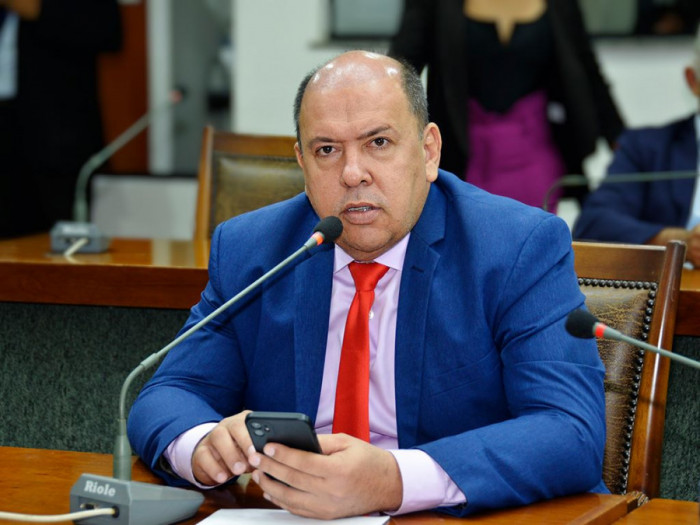 Deputado Gipão destacou que existem muitos pontos críticos nas rodovias. Foto: Divulgação