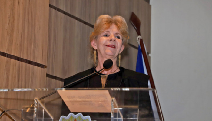 Após a posse do novo presidente, o membro da corte recebeu como nova membro do TRE-TO a juíza Silvana Maria Parfieniuk.