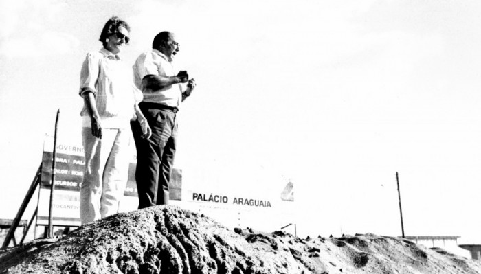 Siqueira Campos e Dona Aureny no local de obras do Palácio Araguaia. Foto: Acervo Secom-TO