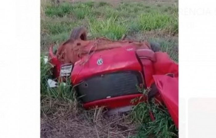 Destroços do carro do fazendeiro 