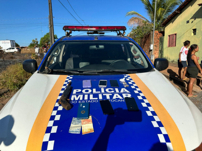 Arma de fabricação caseira apreendida com um dos suspeitos. Foto: AN