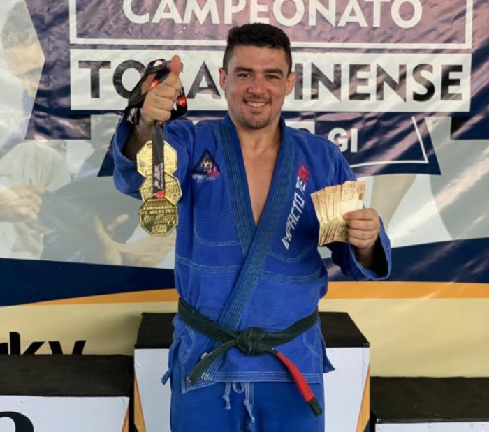 Lutador araguainense, Caíque Matheus.