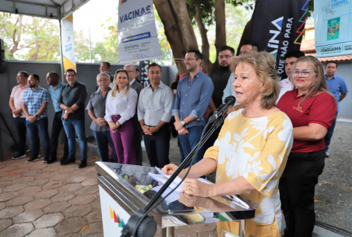 A UBS recebe o nome do Dr. Francisco Barbosa de Brito, médico radiologista de referência em Araguaína. No evento, a viúva, Dra. Maria Lúcia, esteva presente para representar o homenageado.