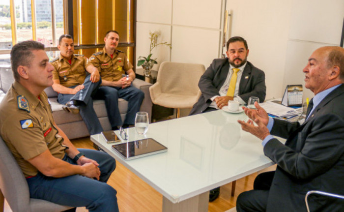 Deputado Lázaro Botelho recebeu a visita do coronel Farias e confirmou apoio à estruturação do CBMTO.