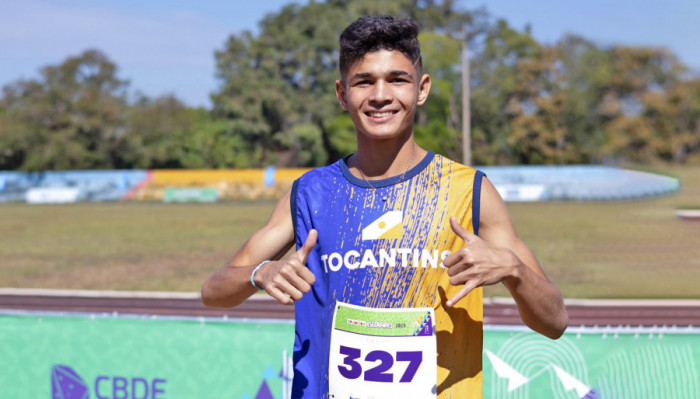 Hentony conquistou três medalhas e quebrou dois recordes nacionais.