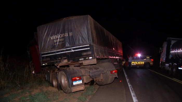 Acidente aconteceu na TO-080, entre Luzimangues e Paraíso do Tocantins. Foto: TV Anhanguera/Reprodução                   Foto: 
