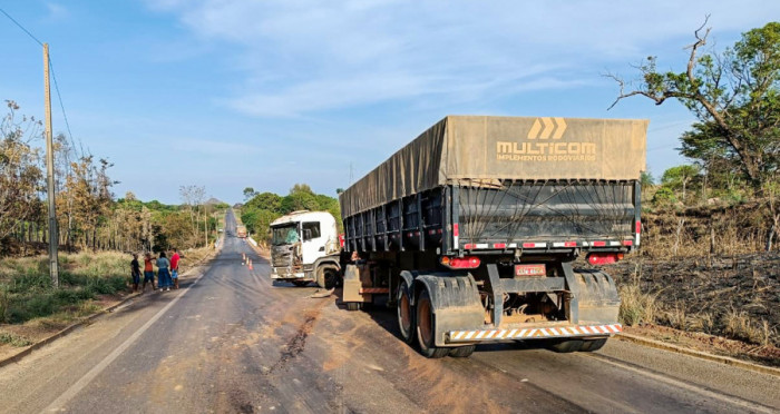 Na TO-040, acidente envolveu carreta, Van e carro de passeio, com 14 vítimas. Foto: Divulgação/CBMTO