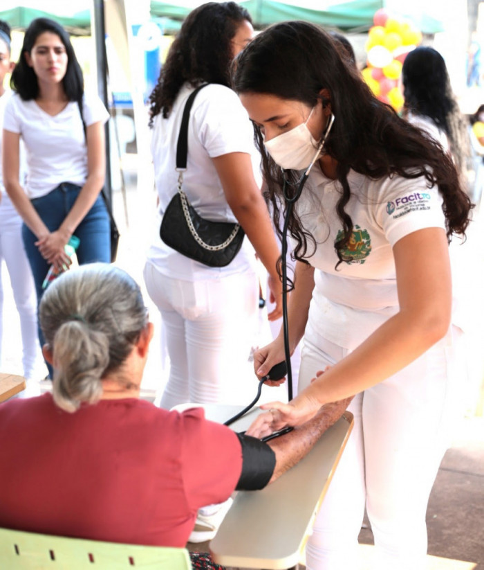 Em cada uma das tendas do Parque Cimba, os frequentadores tiveram acesso a serviços de aferição de pressão, testes de glicemia, tipagem sanguínea, orientações psicológicas e nutricionais.