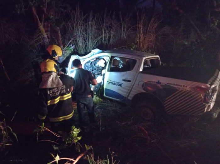Motorista e outras três pessoas ficaram feridas. Foto: Divulgação