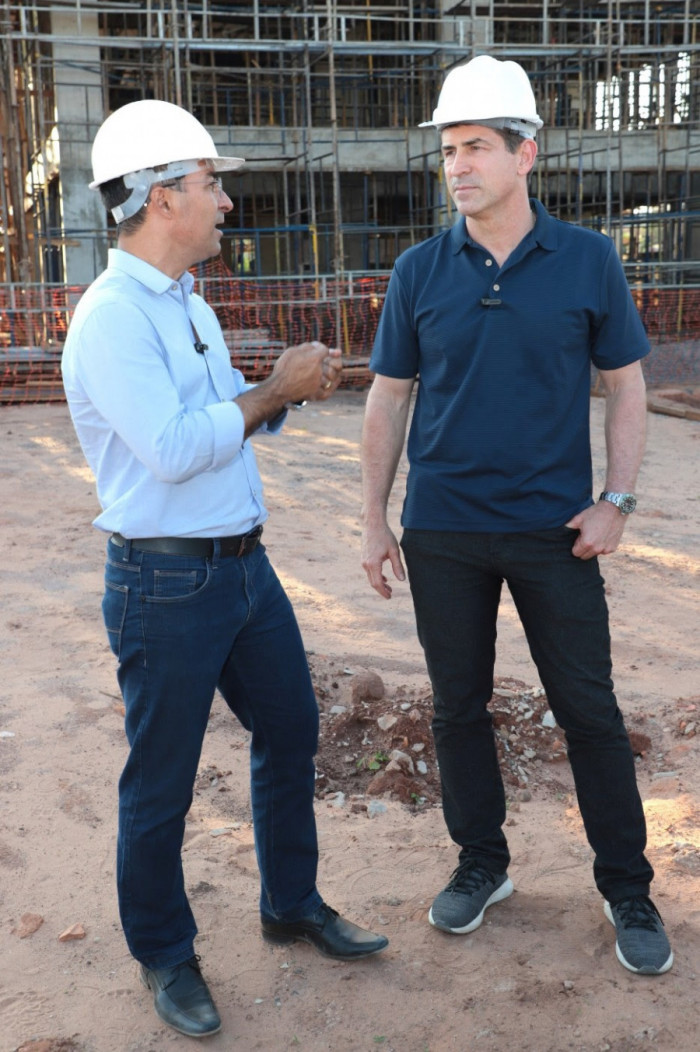Prefeito Wagner Rodrigues e o engenheiro responsável pelo IBIS de Araguaína, Victor Mahon.