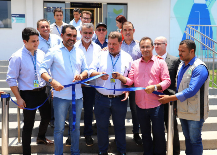 A cerimônia de inauguração contou com a presença do prefeito Wagner Rodrigues, do governador do Estado, Wanderlei Barbosa, deputados estaduais e federais, vereadores e demais autoridades da cidade e do Tocantins.
