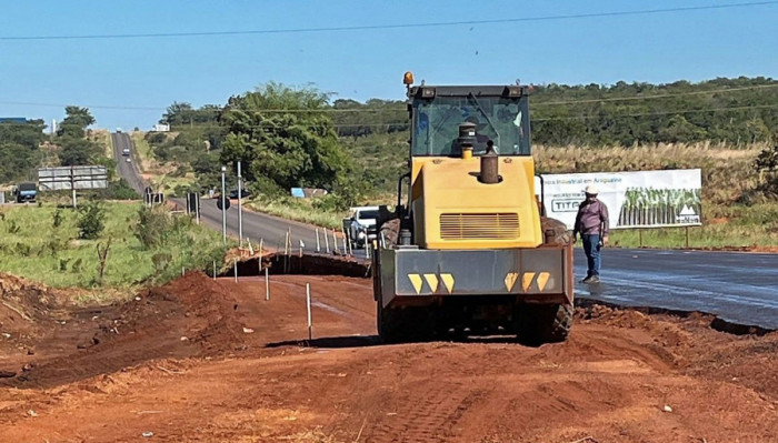 Governo do Tocantins, por meio da Ageto, está construindo na rodovia TO-222 um trevo de acesso aos setores Jardim dos Ipês I, II e III, Jardim Boa Sorte e ao novo Hospital Geral de Araguaína, que também está em construção.