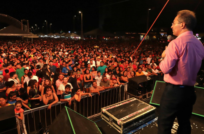 Durante o evento, o prefeito destacou o trabalho da prefeitura para melhorar a vida dos moradores e que, apesar das dificuldades financeiras vivenciadas, é um ano de resultados na cidade.