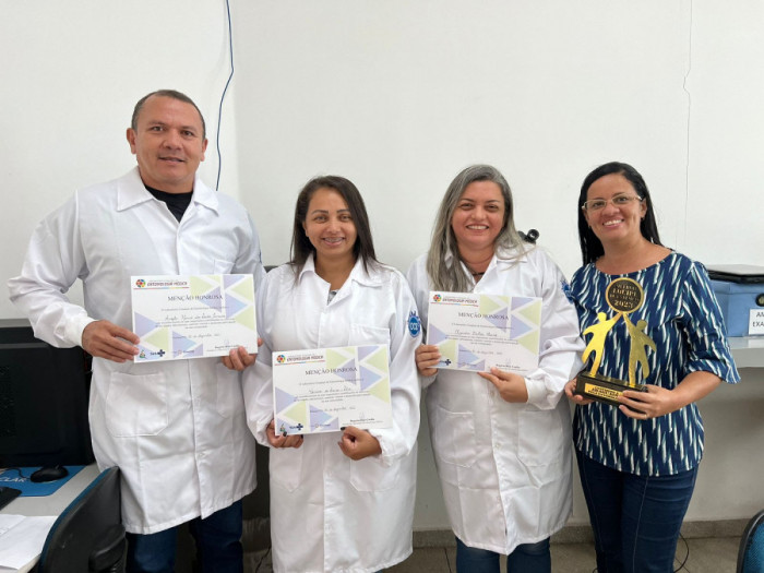 Os laboratoristas Ângelo Marcios dos Santos Ferreira, Elizandra Barbosa Resende e Vanessa de Sousa e Silva receberam menção honrosa em reconhecimento das atividades de excelência prestadas.
