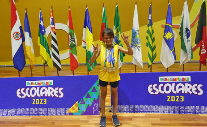 Evelly Vitória Ribeiro Saraiva, da Escola Estadual Irineu Albano Hendges, de Guaraí, trouxe o ouro nos 60 metros, 150 metros e no lançamento de pelota.