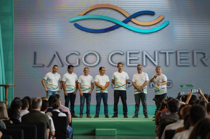 Sócios locais e diretores da ABL.