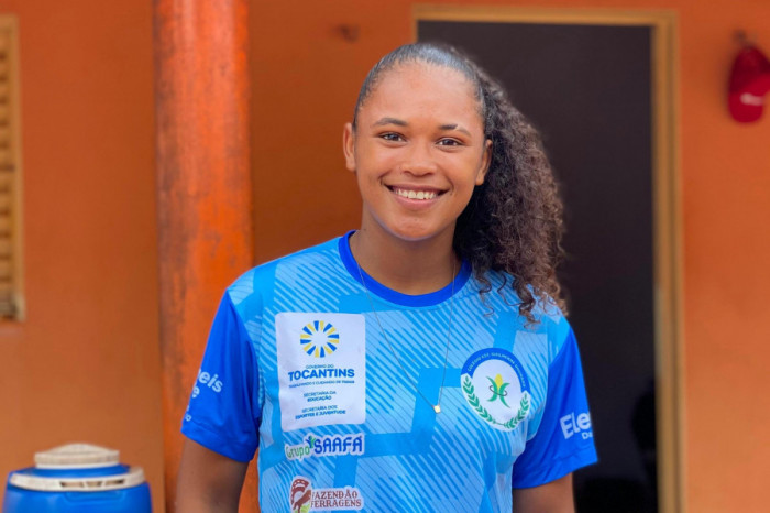 Estudante-atleta Evelyn Pereira dos Reis, natural de Wanderlândia, Tocantins, foi contratada pelo time de futsal feminino ASF - São Carlos.