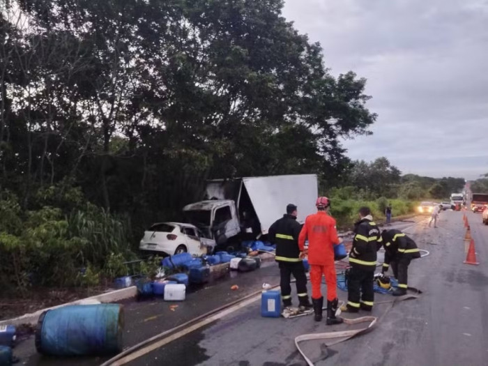 Grave acidente no km 241 da BR-153 em Colinas do Tocantins. 