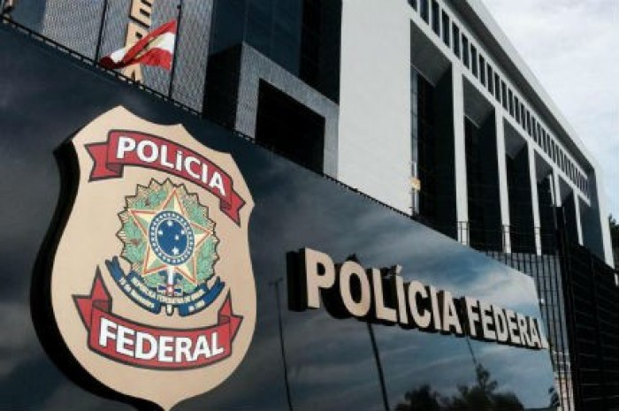 Polícia Federal: sai o edital do concurso para 500 vagas e salário de até  R$ 22.672,48