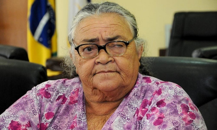 Dona Raimunda Quebradeira.